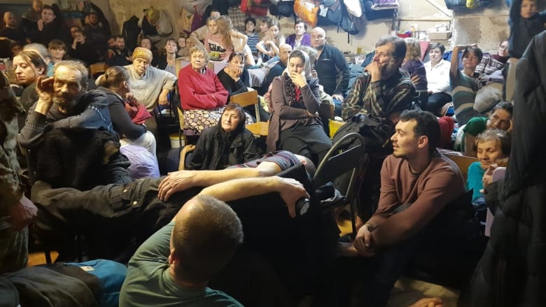 Humanitarian aid workers struggle to get food, supplies to northern Ukrainian towns