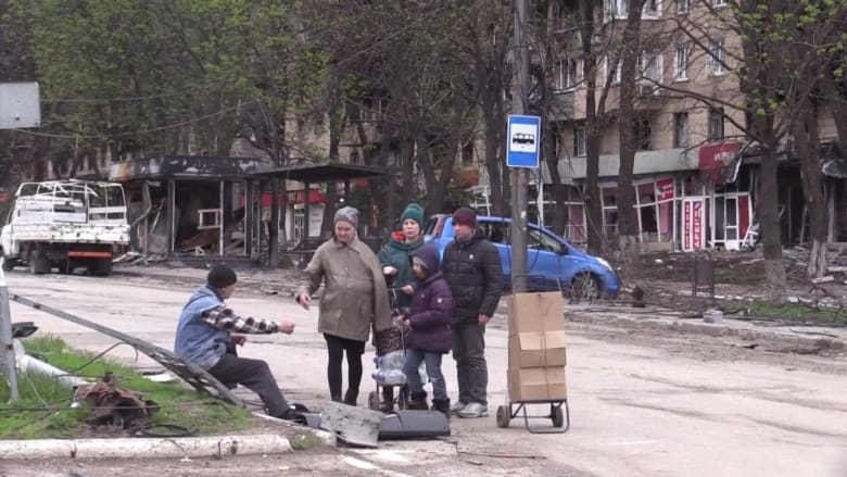 100,000 civilians' lives are in Putin’s hands, Mariupol’s mayor says