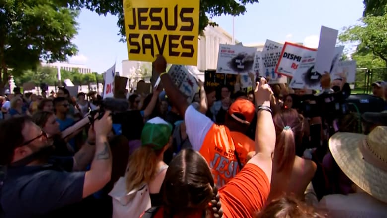 Watch: Demonstrations across the U.S. enters second day after Roe V. Wade overturned