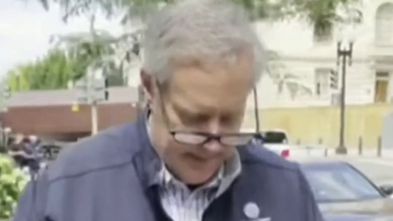 Mark Meadows dodges reporter's Jan. 6 questions