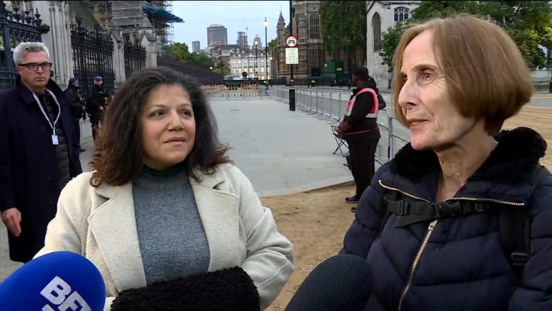 'Friends forever': Last two mourners in line to see Queen Elizabeth II lie in state