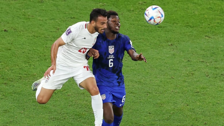 U.S. pulls out a thrilling victory over Iran to advance to the next round