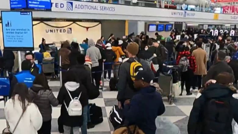 Winter storm causing holiday travel nightmare
