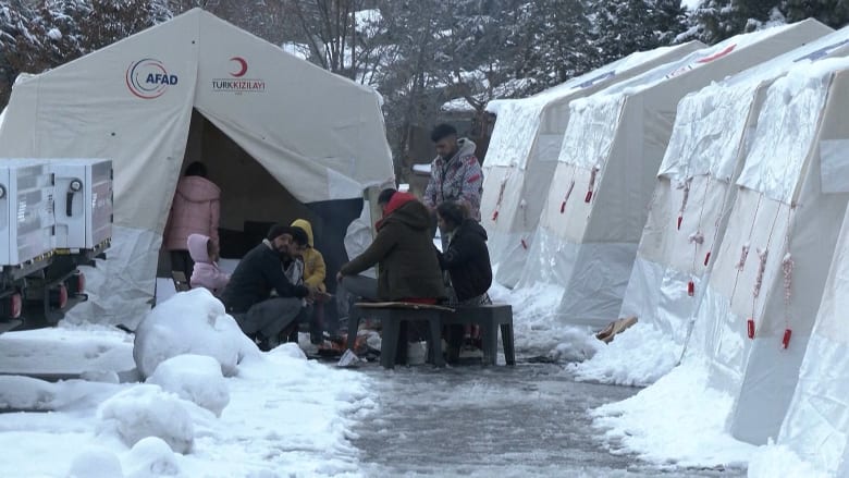 Turkish quake survivors shelter in tents in snowy Malatya