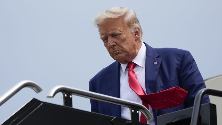 NBC News reports on view from the courtroom for Trump's arraignment