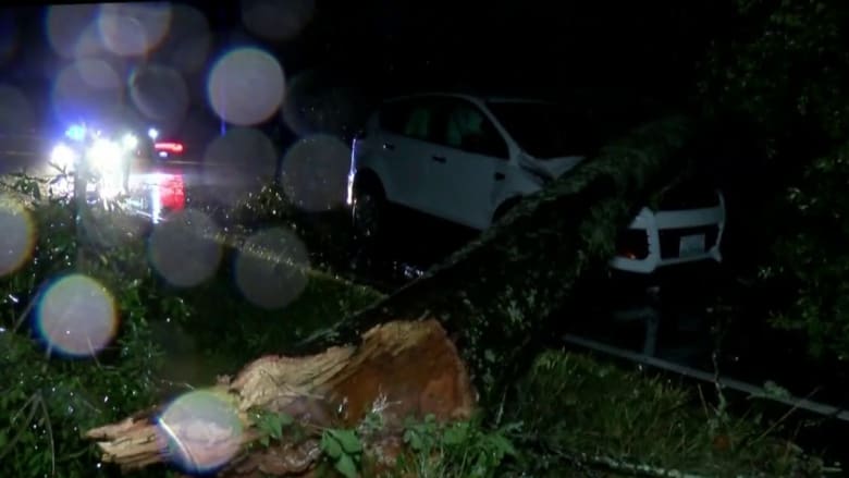 Idalia impacts coastal communities in North Carolina with flooding and strong winds
