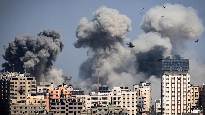 Israel builds up troops at Gaza border ahead of ground invasion