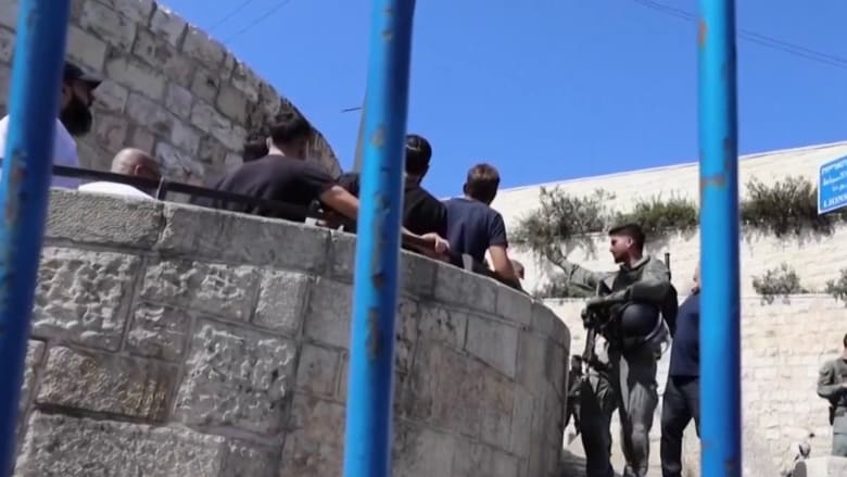 IDF says it is preparing to expand its attack from 'the air, sea and land'