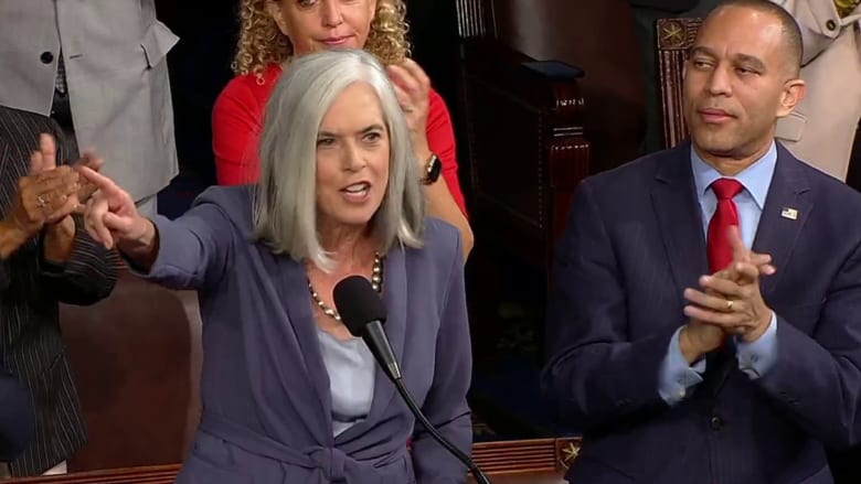 Clark nominates Jeffries for Democrats in third House speaker vote