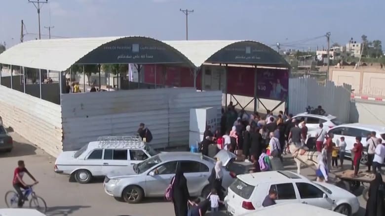 Rafah border crossing opens to allow for limited evacuations