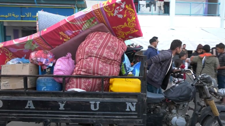 WATCH: Gazans in Khan Younis on the move after cease-fire comes into effect