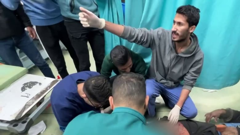 Israeli forces raid Gaza's largest functioning hospital