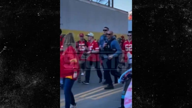 Video captures sound of gunshots, people running at Kansas City Chiefs parade