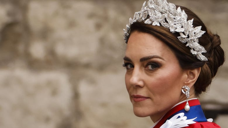 Buckingham Palace issues plea for privacy as Princess Kate treated for cancer
