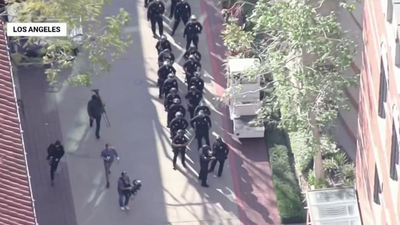 LAPD marches toward USC protesters