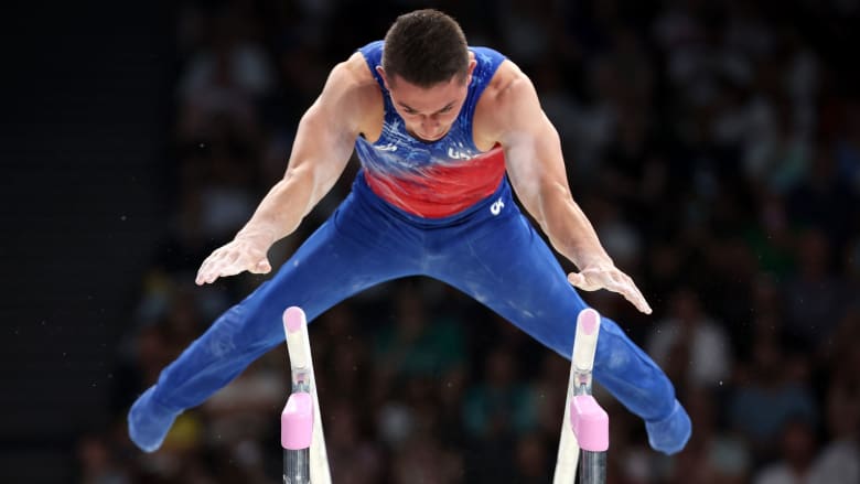 Paul Juda impresses on parallel bars during all-around final