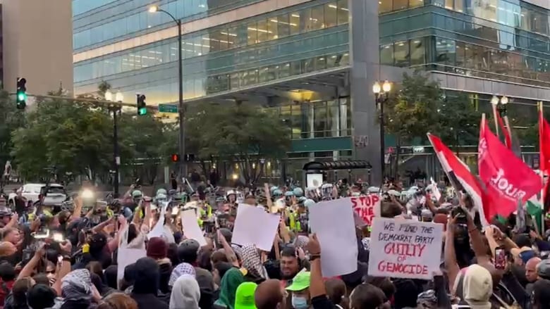 DNC protesters clash with police outside Israeli Consulate