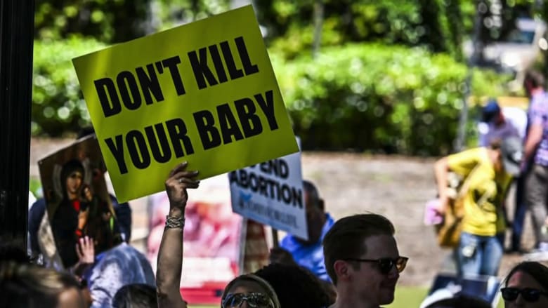 Florida fight over abortion intensifies in weeks before voters head to polls