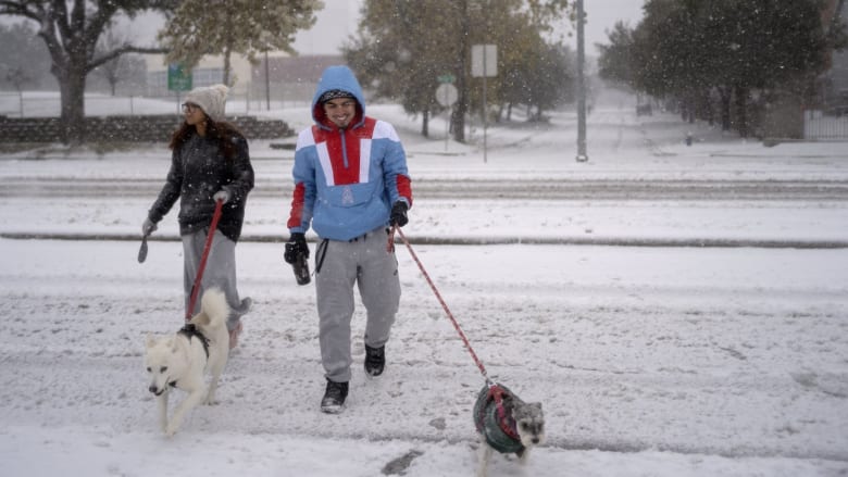 Winter storm: Snow and ice disrupt the Gulf Coast as freezing weather ...