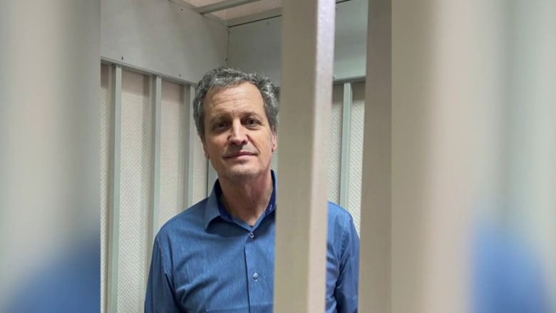 Russia releases American schoolteacher held for 3 1/2 years