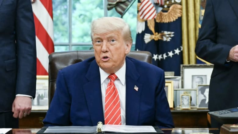 Trump announces 'historic' trade deal with Britain