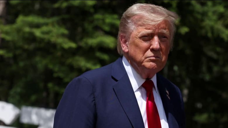 Trump's circle split over potential Iran strike