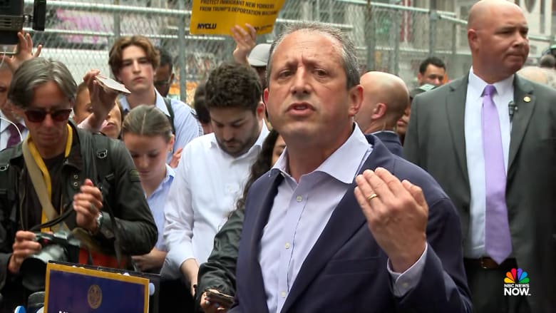 ‘The rule of law is not fine’: NYC comptroller speaks after ICE arrest