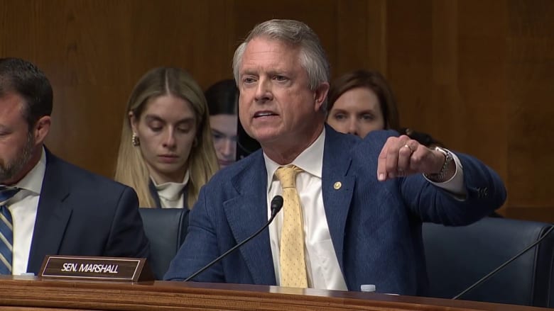 Sen. Marshall: 'I think the CDC is the cause of vaccine hesitancy'