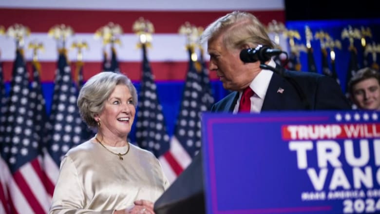 Trump defends WH chief of staff over new interview