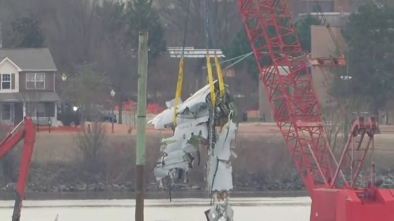 U.S. government takes responsibility for DCA crash