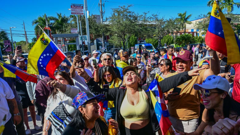 Venezuelans taking to the streets in Florida celebrating Maduro's capture