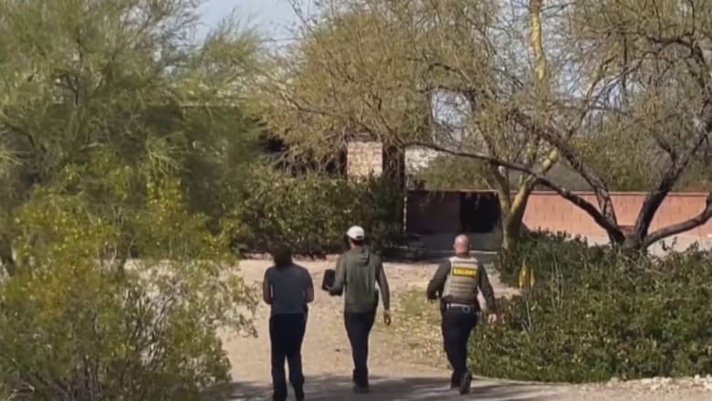 Authorities seen in neighborhood of Savannah Guthrie's sister