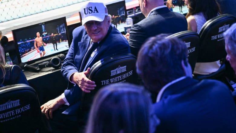 JD Vance introduces Pope’s brother to Trump