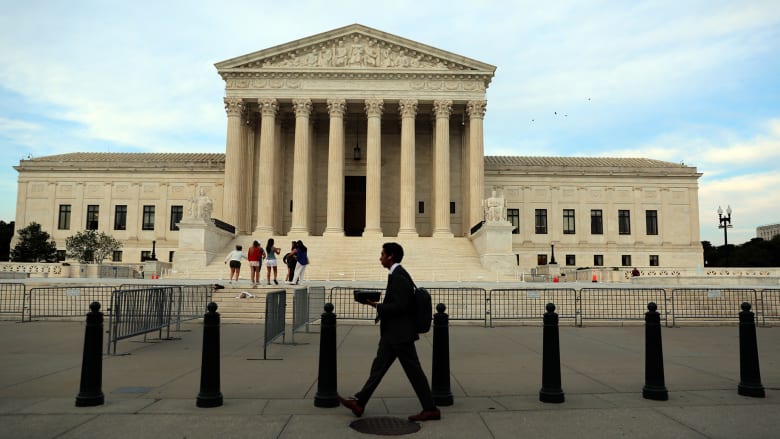 Crowds outside Supreme Court cheer at birthright citizenship decision