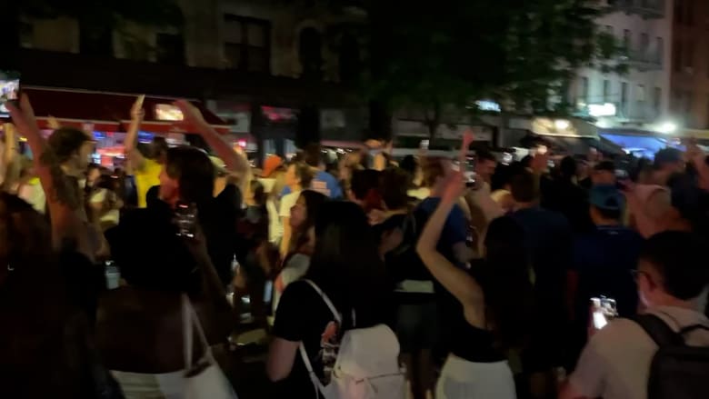 Fans across New York celebrate Knicks' win