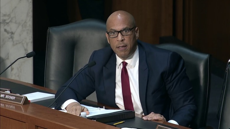 Sen. Booker accuses Republicans of ‘gaslighting’ during Jack Smith's hearing