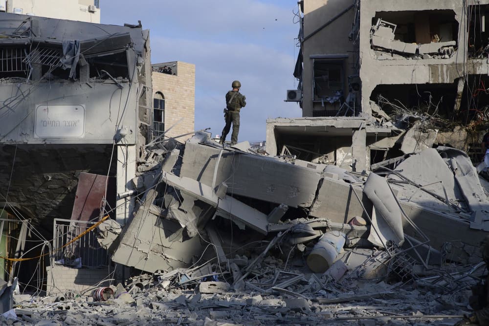 Israel: Iranian ballistic missiles attack on Israel