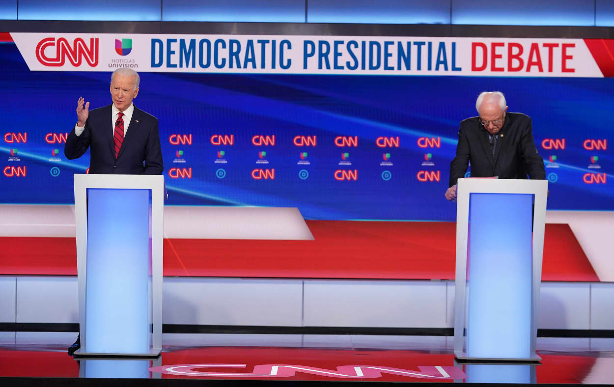 Image: US-POLITICS-VOTE-DEMOCRATS-DEBATE