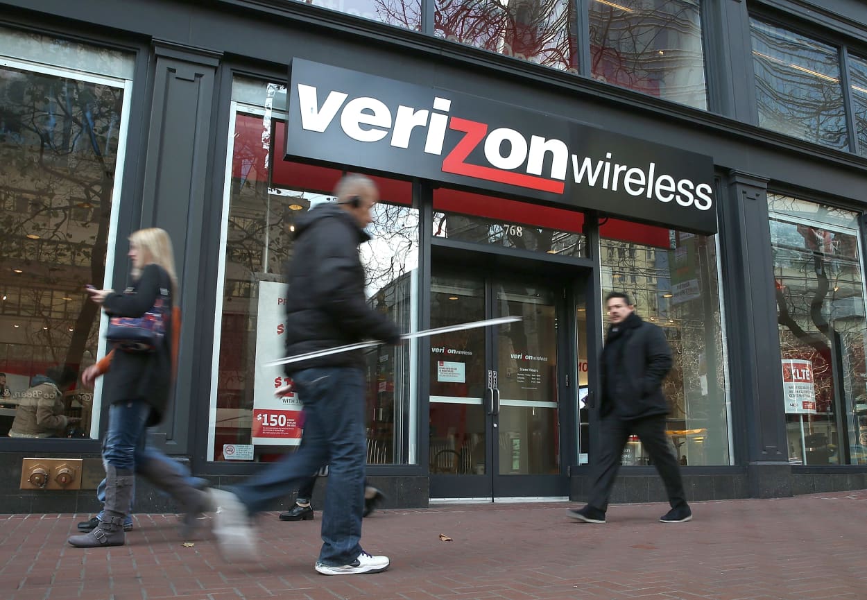 Image: Verizon Wireless store in San Francisco