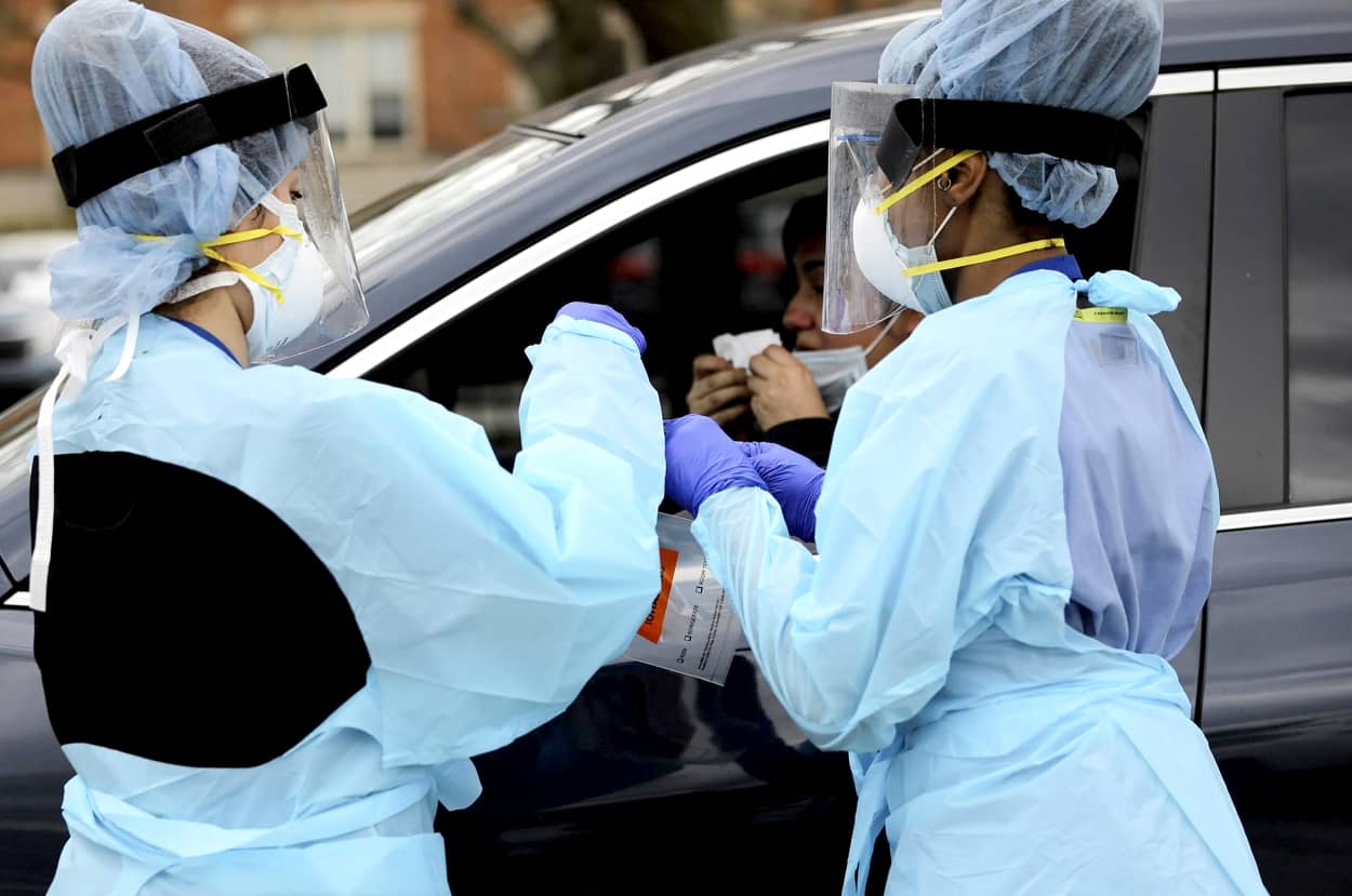 Latino communities in Illinois see uptick in COVID-19 confirmed cases