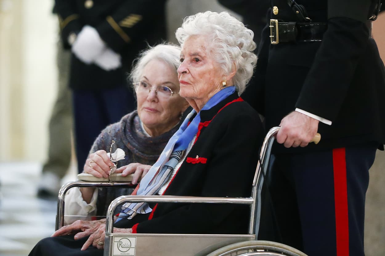 Annie Glenn,Carolyn Ann Glenn