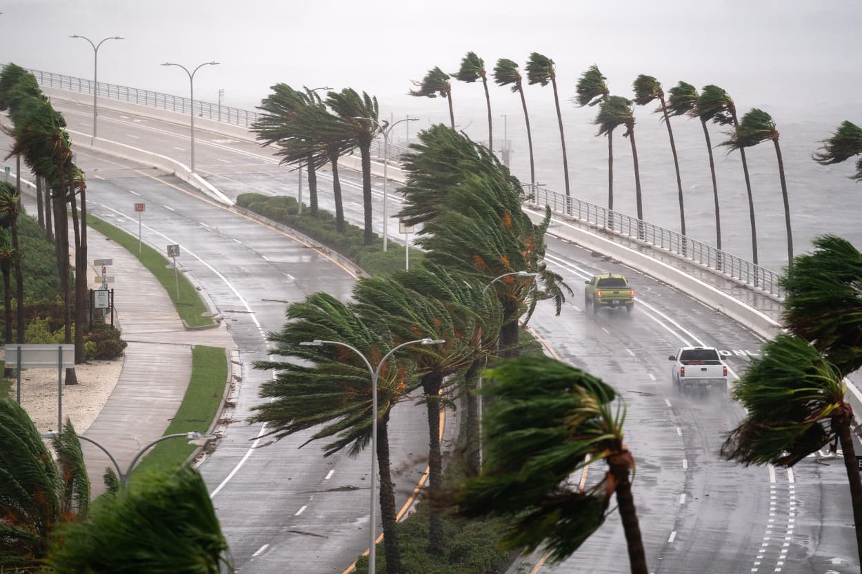 Image: Hurricane Ian Slams Into West Coast Of Florida