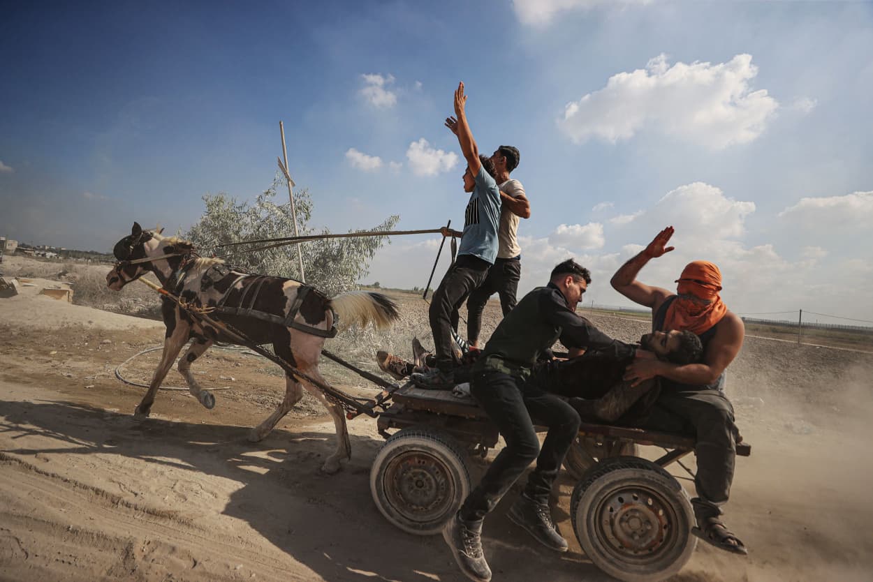 Palestinian groups and Israeli forces clash in Gaza