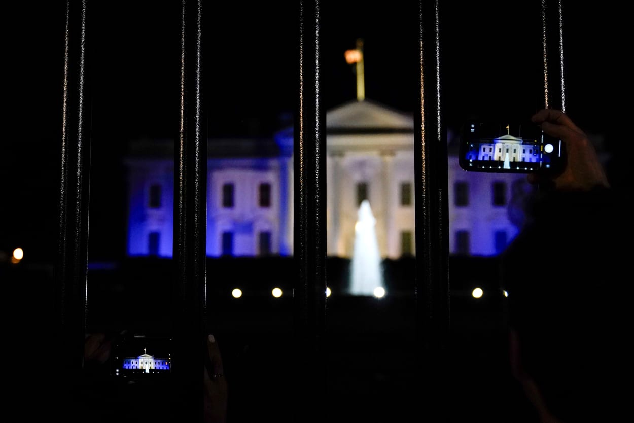 white house night gate fence israel colors
