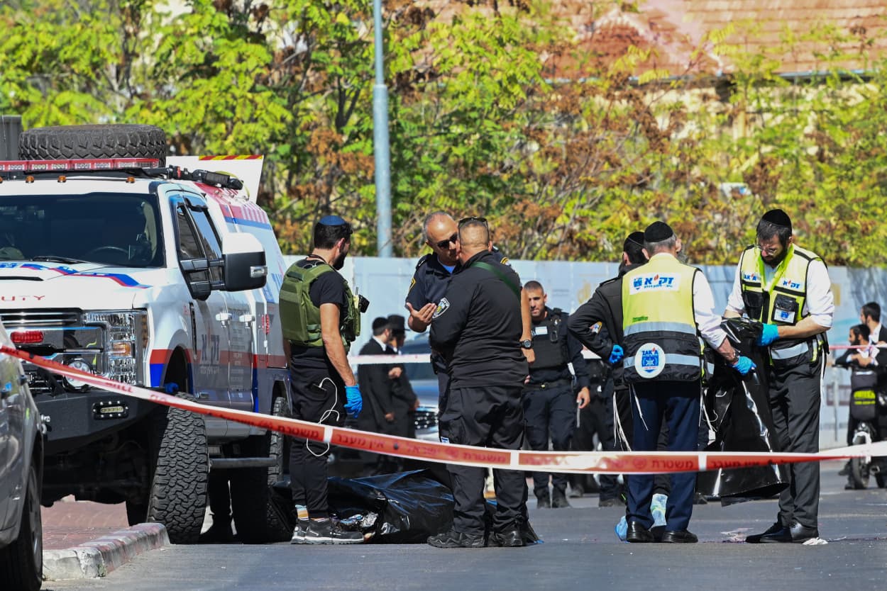 Image: East Jerusalem Attack Injures Police Officer
