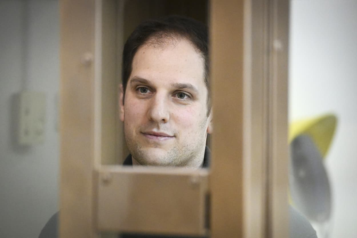 Wall Street Journal reporter Evan Gerhskovich, arrested in Russia on espionage charges, will remain in detention until Jan. 30, a court in Moscow ruled on Thursday. The hearing took place behind closed doors because authorities say details of the criminal case against the American journalist are classified. 