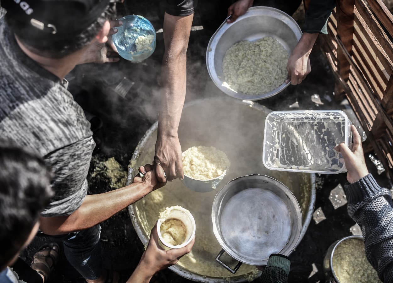 Humanitarian aid for Palestinians in Rafah