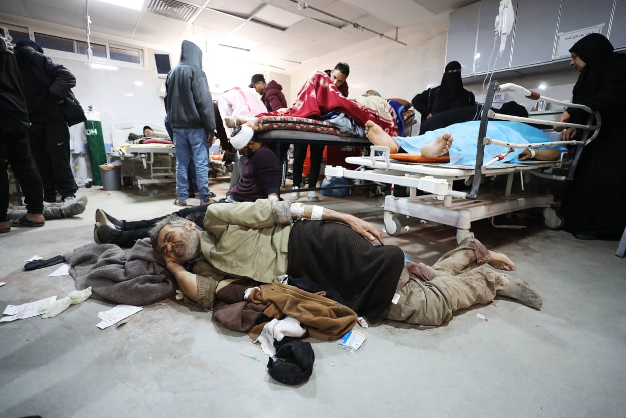 Israel opens fire on Palestinians waiting for aid