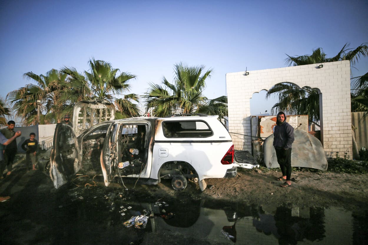 World-Central-Kitchen-WCK-Aid-workers