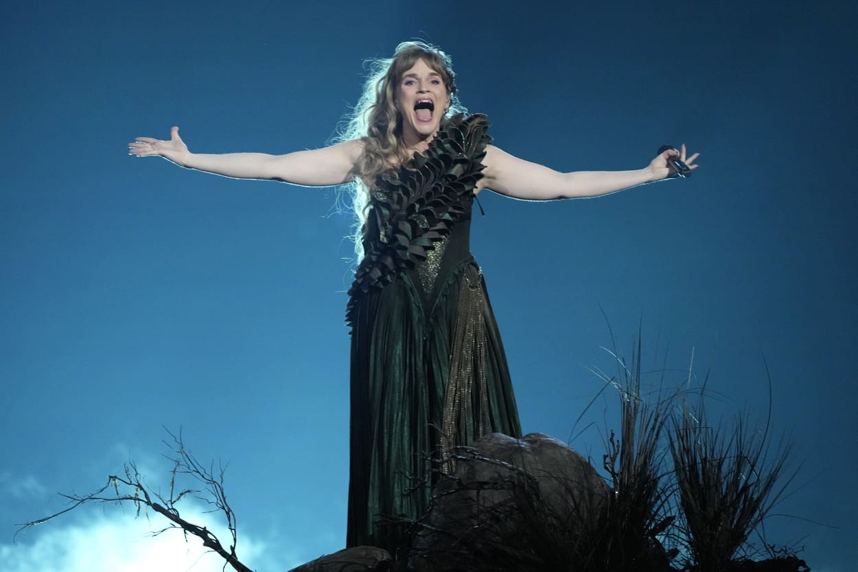 Gåte of Norway performs